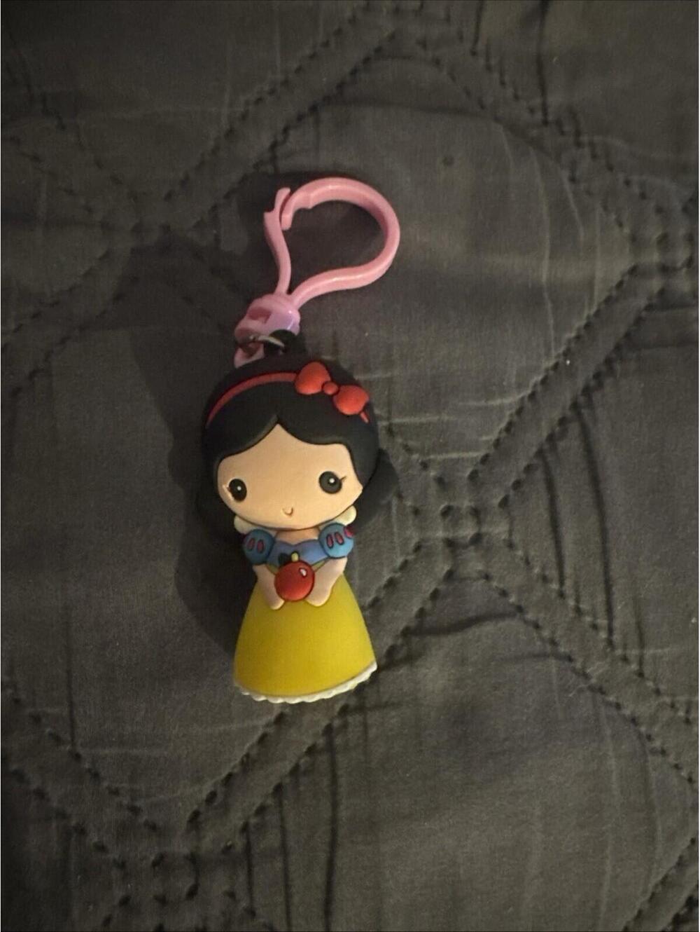 Disney Princess Snow White 2.5” Figure Keyring Keychain Back Pack Clip